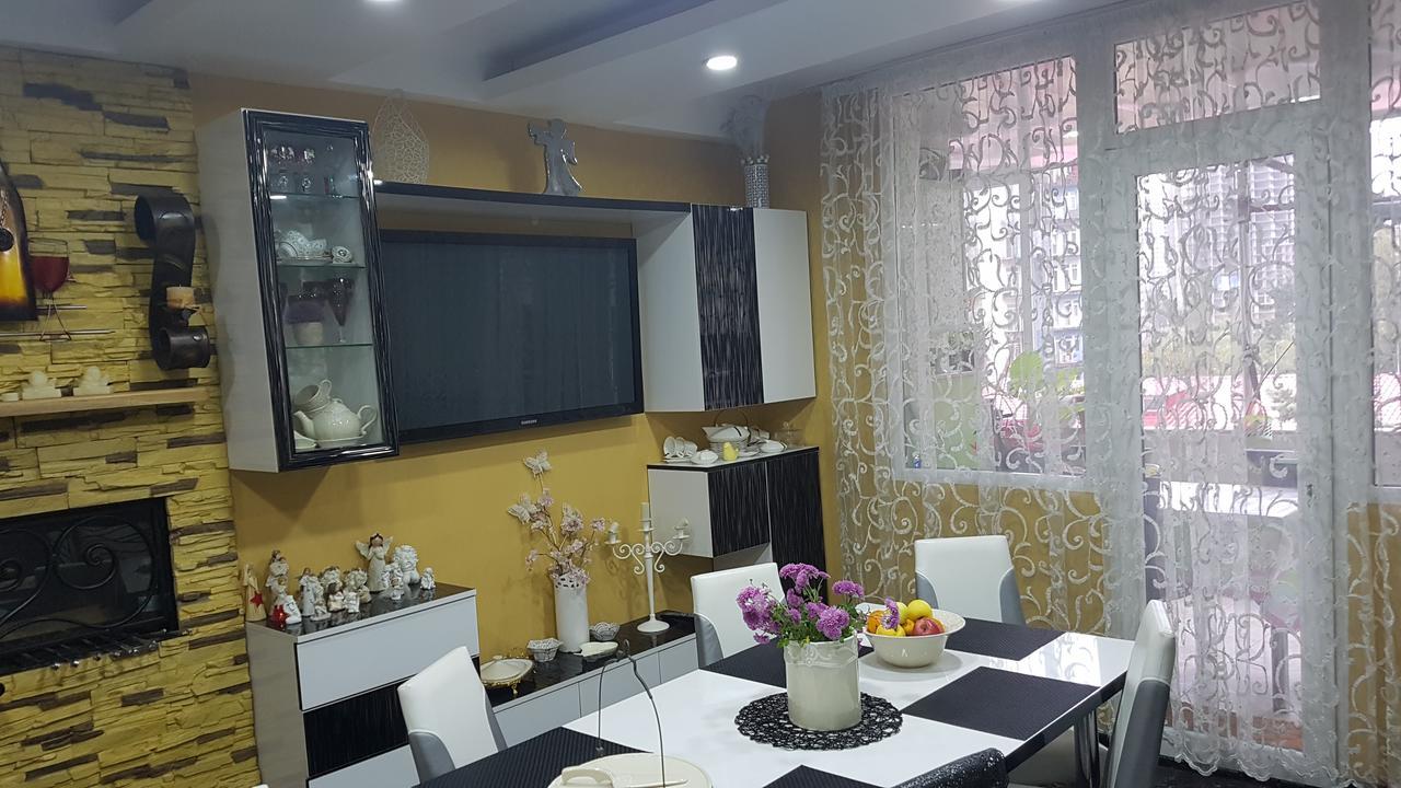 Батуми, 5 Комнатная Extérieur photo